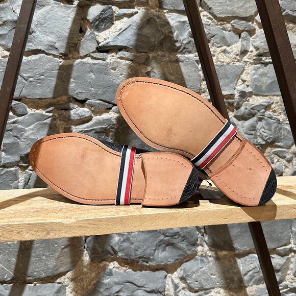 Thom Browne Black Pebbled Grosgrain Tricolour Strap Long Wingtip Shoes - Picture 7 of 11